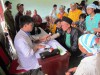 Thầy thuốc trẻ khám chữa bệnh cho nhân dân huyện Bảo Lạc