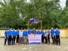 Đoàn Khối cơ quan và doanh nghiệp tỉnh trao tặng 01 sân chơi thiếu nhitrị giá 15 triệu đồng cho Xã Ngọc Động.