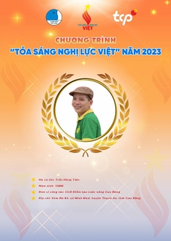 Anh Trần Hùng Tâm được tuyên dương tại chương trình "Tỏa sáng nghị lực Việt" năm 2023.
