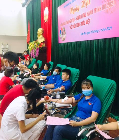 ĐVTN tham gia Ngày hội Hiến máu tình nguyện hưởng ứng Hành trình đỏ năm 2021 “Kết nối dòng máu Việt”.