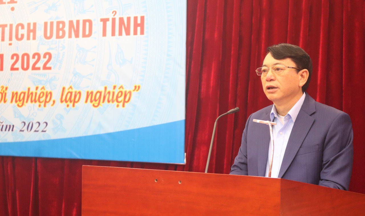 Đồng chí Hoàng Xuân Ánh - Phó Bí thư Tỉnh uỷ - Chủ tịch Uỷ ban nhân dân tỉnh phát biểu khai mạc chương trình