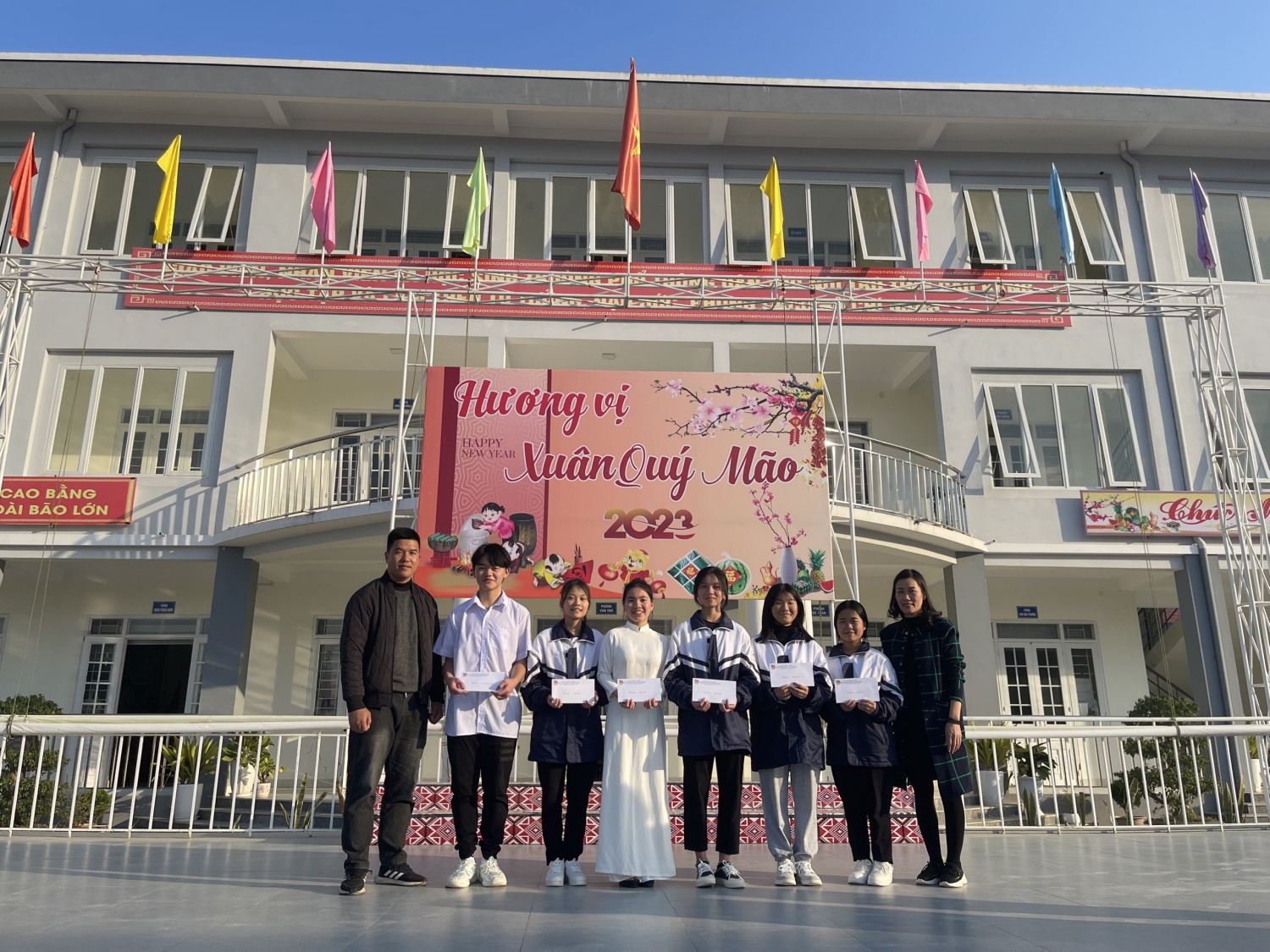 Đoàn Trường THPT DTNT tỉnh Cao Bằng tổ chức Hội xuân Quý Mão năm 2023.