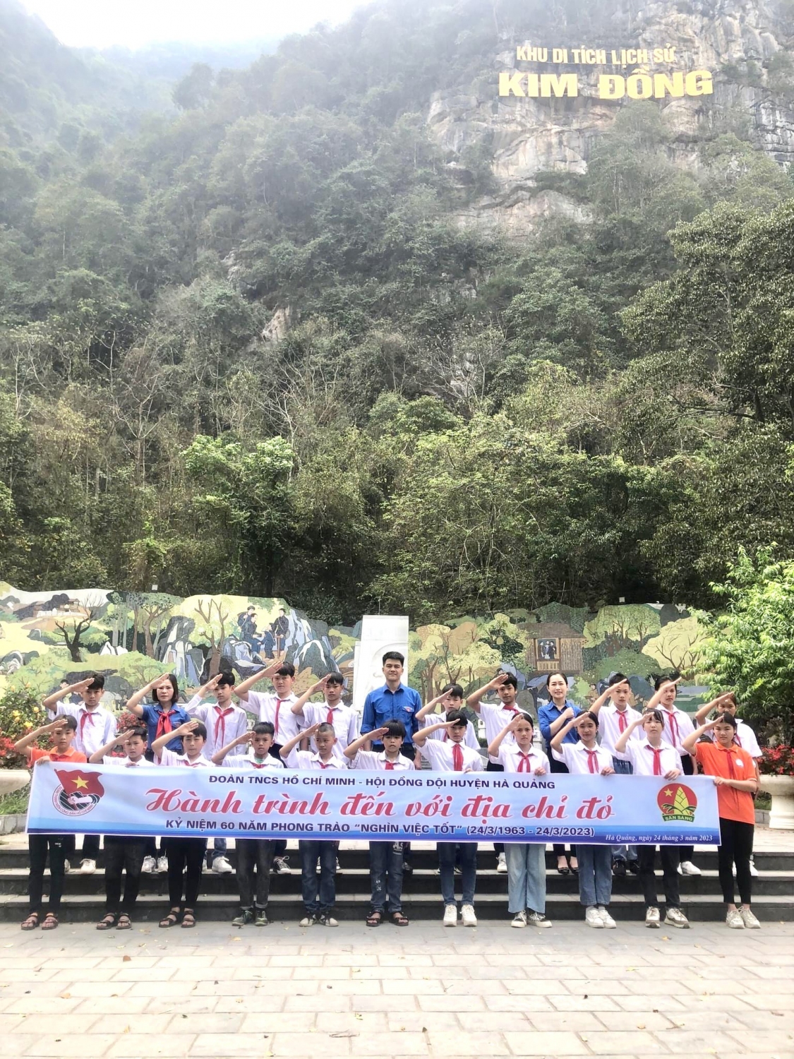 Tỉnh Đoàn - Hội đồng Đội huyện Hà Quảng tổ chức hành trình đến với Địa chỉ đỏ