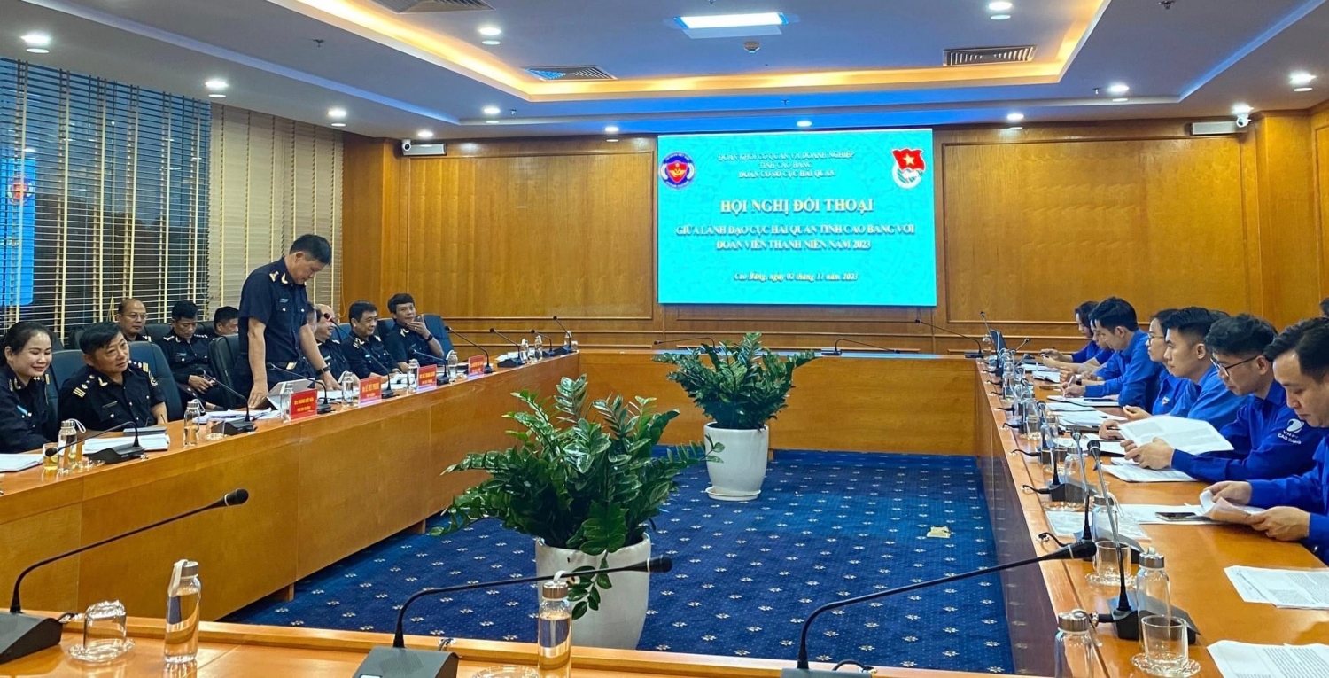 Đoàn cơ sở Cục Hải quan tỉnh Cao Bằng tổ chức Hội nghị đối thoại giữa lãnh đạo Cục Hải quan tỉnh với ĐVTN.