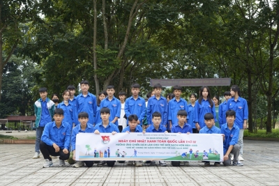 ĐVTN huyện Trùng Khánh ra quân Ngày chủ nhật xanh.