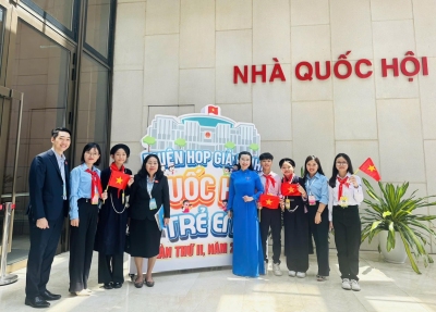 Đoàn đại biểu Cao Bằng tham gia Phiên họp giả định “Quốc hội trẻ em” lần thứ II.