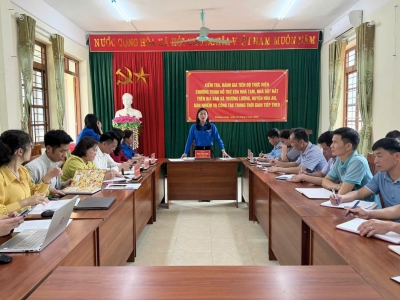 Đoàn công tác Tỉnh Đoàn thanh niên kiểm tra tình hình, tiến độ triển khai thực hiện hỗ trợ xoá nhà tạm, nhà dột nát tại huyện Hoà An