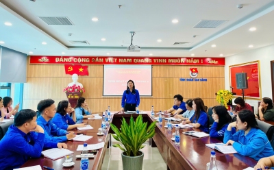 Đ/c Triệu Thanh Dung – Bí thư Chi bộ, Bí thư Tỉnh Đoàn triển khai nội các nội dung sinh hoạt.