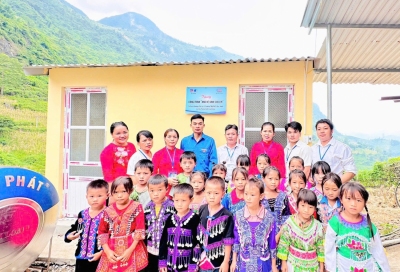 Khánh thành công trình “Nhà vệ sinh cho em” tại điểm trường Chè Lỳ A, Trường TH&THCS Đức Hạnh, xã Cốc Pàng, tỉnh Cao Bằng.