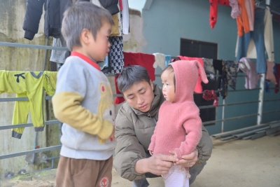 Câu lạc bộ Tư vấn, Trợ giúp trẻ em thăm hỏi, nắm bắt tình hình trẻ em mồ côi do cơn bão số 3 (Yagi) được nhận tài trợ