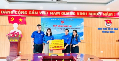 Ban Thường vụ Tỉnh đoàn đã tiếp nhận kinh phí ủng hộ Chương trình “Chiếu trúc biên cương - Gửi yêu thương tới Hải đảo” năm 2026 từ Đoàn phường Thục Phán.