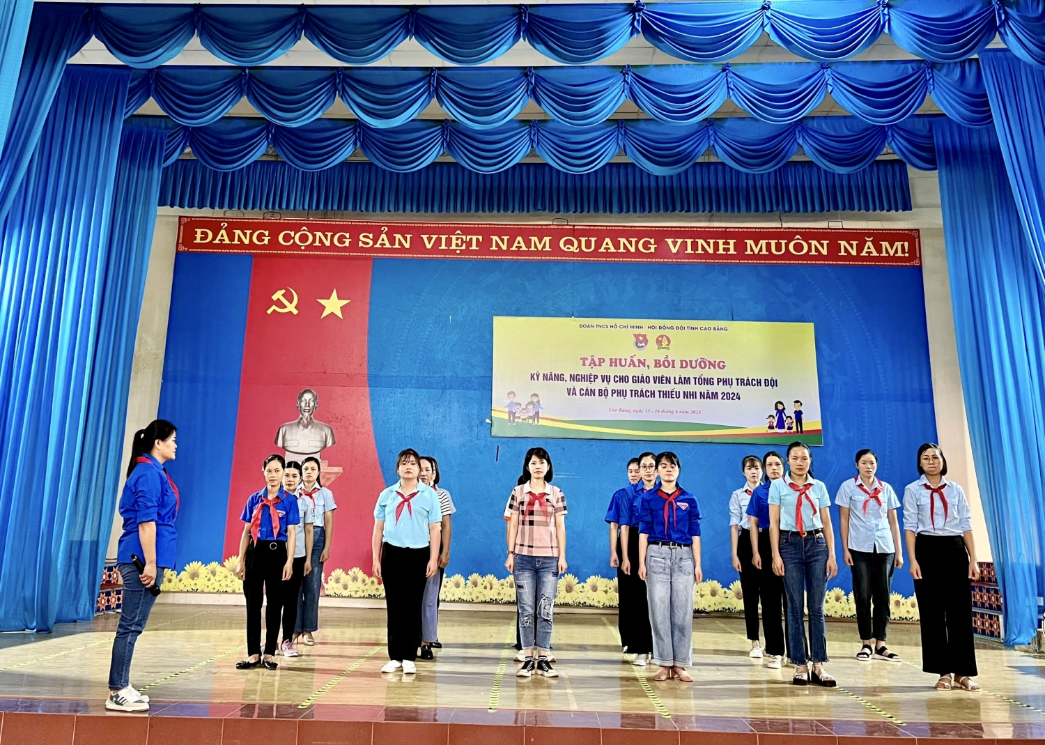 Hướng dẫn thực hiện nghi thức Đội TNTP Hồ Chí Minh
