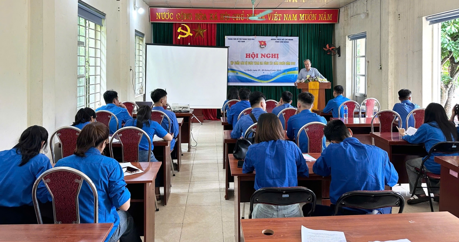 Toàn cảnh Hội nghị.