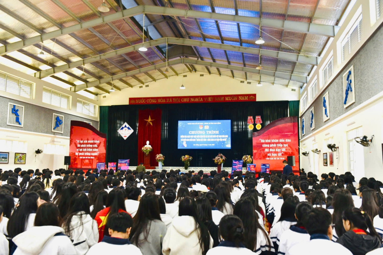 Toàn cảnh chương trình