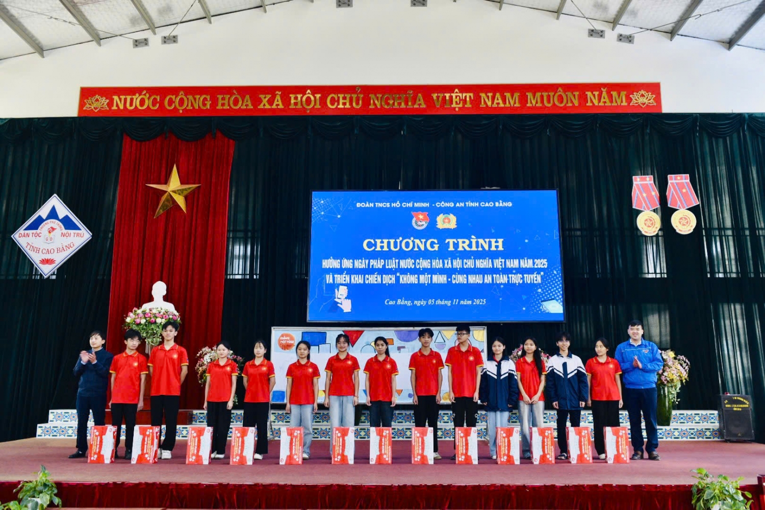 z7190773857234 cf24a7f49b1ea573400601b69dff985f