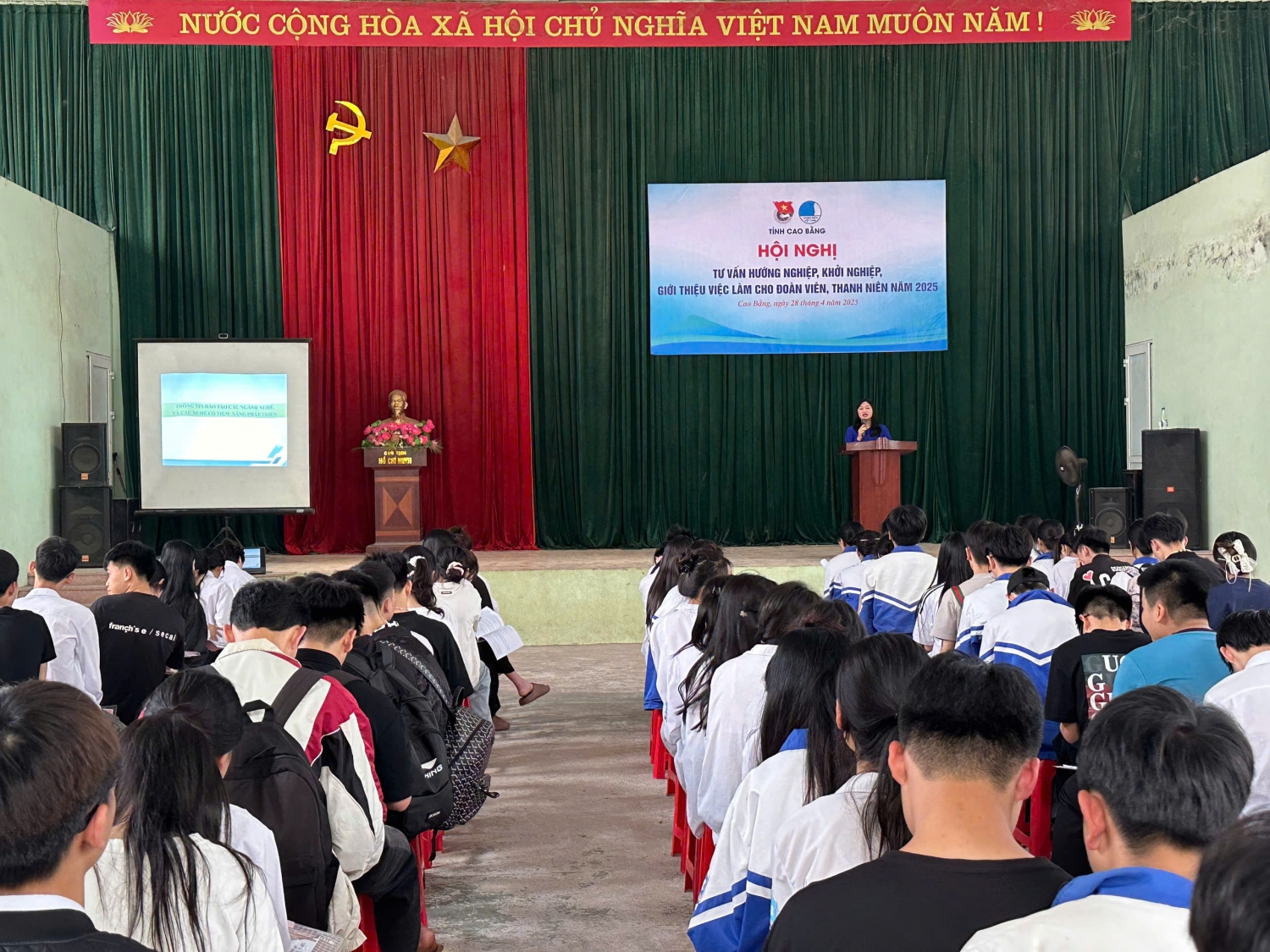 Toàn cảnh Hội nghị