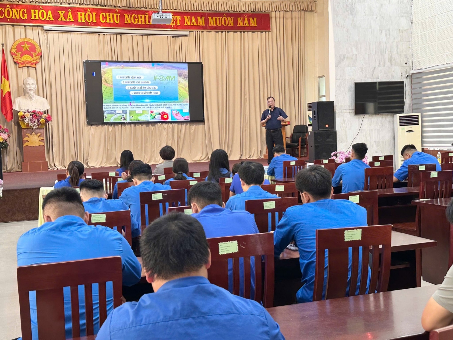 Trung tâm Phát triển Khoa học, Công nghệ và Tài năng trẻ phối hợp với Tỉnh Đoàn Cao Bằng tổ chức lớp tập huấn chuyển giao khoa học công nghệ cho đoàn viên, thanh niên các xã: Trùng Khánh, Đàm Thủy, Đình Phong.