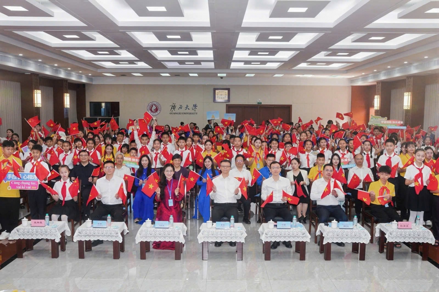 Lễ bế mạc Chương trình Tay trong tay thiếu nhi Việt Nam - Trung Quốc (Quảng Tây) năm 2026