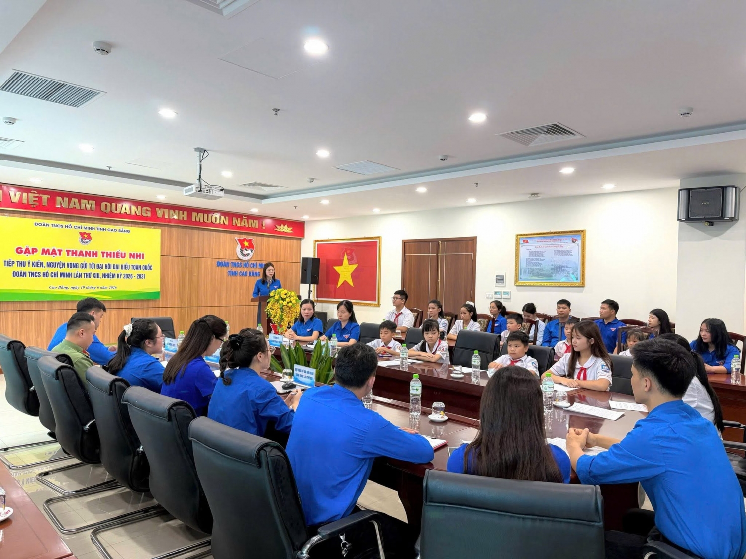 Ban Thường vụ Tỉnh Đoàn Cao Bằng gặp mặt thanh thiếu nhi tiếp thu ý kiến, nguyện vọng và họp Đoàn đại biểu dự Đại hội Đoàn toàn quốc lần thứ XIII, nhiệm kỳ 2026 - 2031.