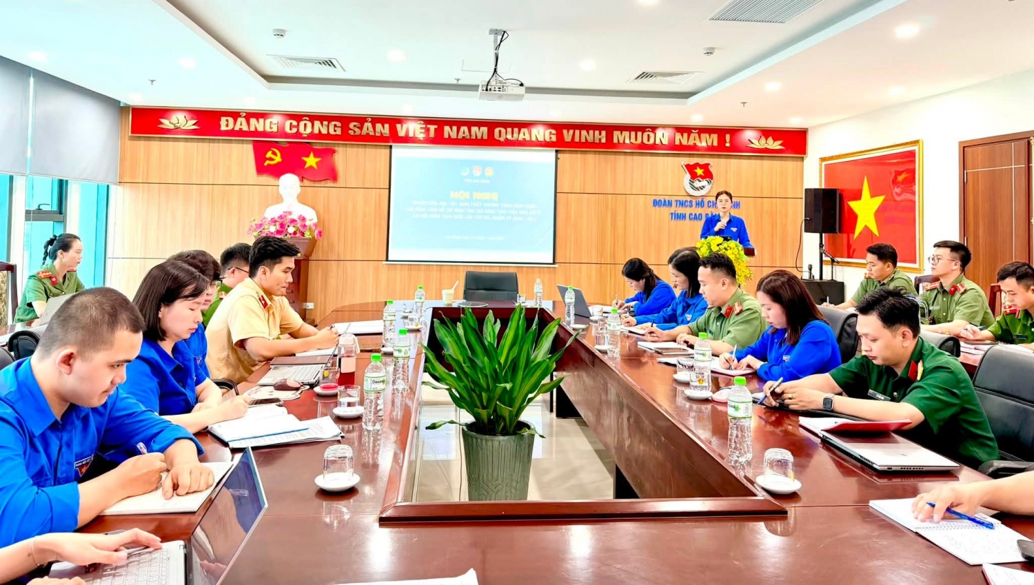 Hội nghị nghiên cứu, học tập, quán triệt Chương trình hành động của Đoàn TNCS Hồ Chí Minh tỉnh Cao Bằng thực hiện Nghị quyết Đại hội Đoàn toàn quốc lần thứ XIII, nhiệm kỳ 2026 – 2031.