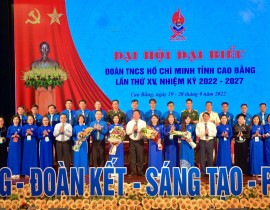 BCH-Tinh-Doan-khoa-XV-ra-mat-Dai-hoi.jpg